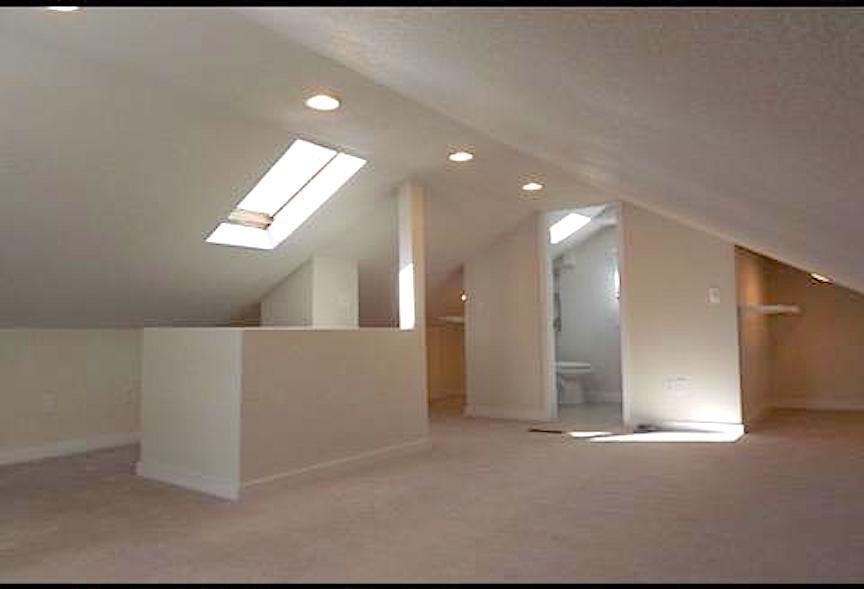 Building Photo - 2995 S Acoma St
