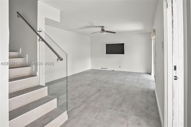 Building Photo - 2161 Orange Grove Dr