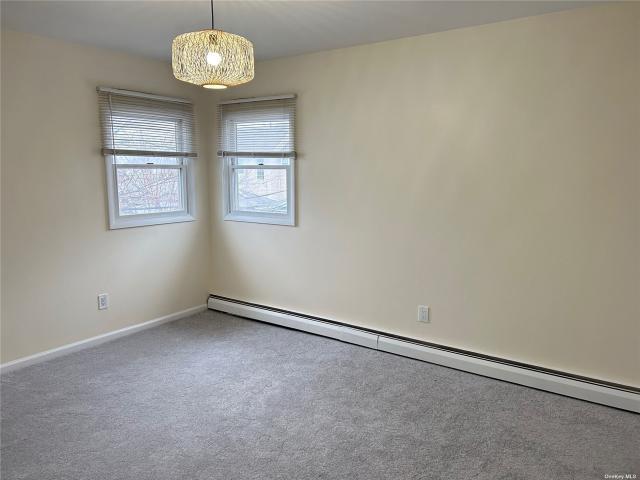 Building Photo - 3 bedroom in Island Park NY 11558