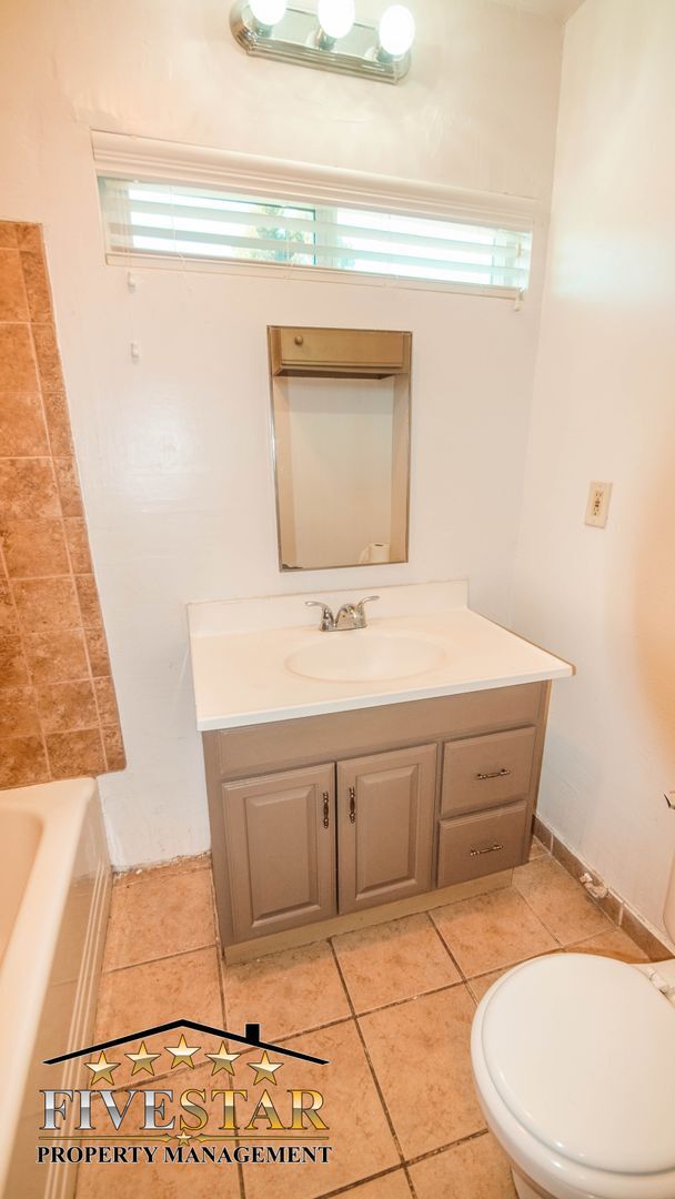Building Photo - 209 Blomquist Dr