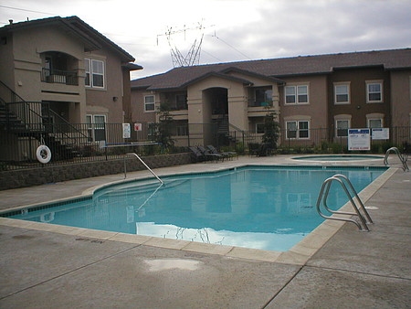 Pool - Churchill Downs Apartments