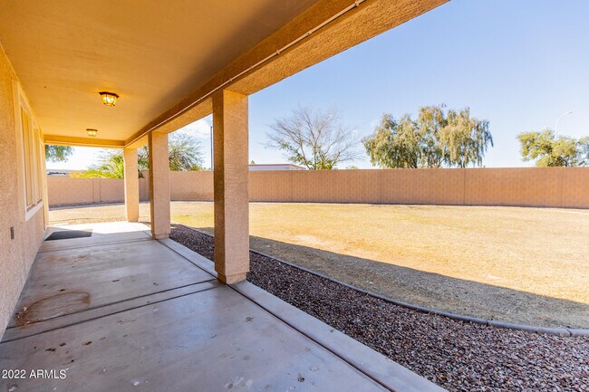 Building Photo - 7262 W Kaler Ave