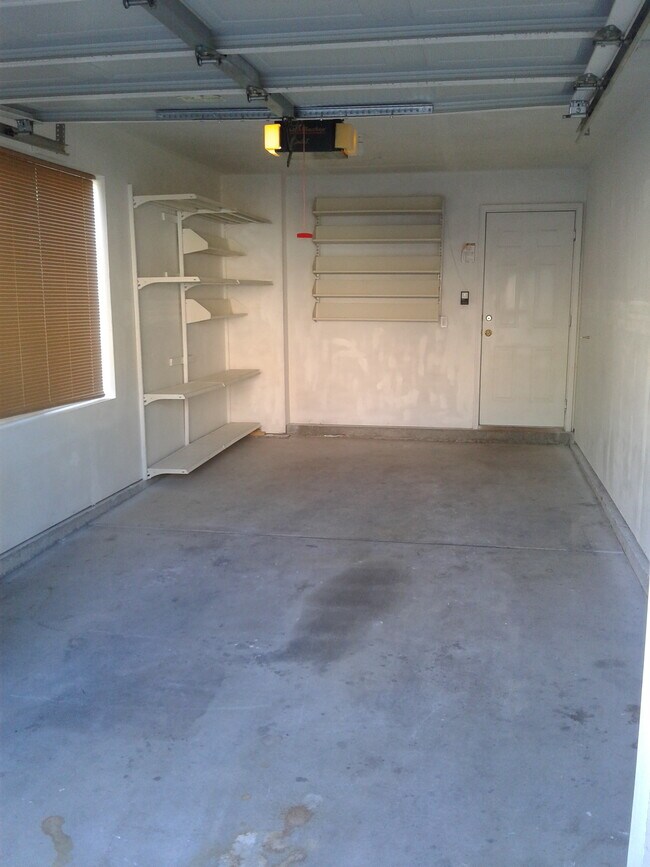 Building Photo - 7251 Brittany Town Dr