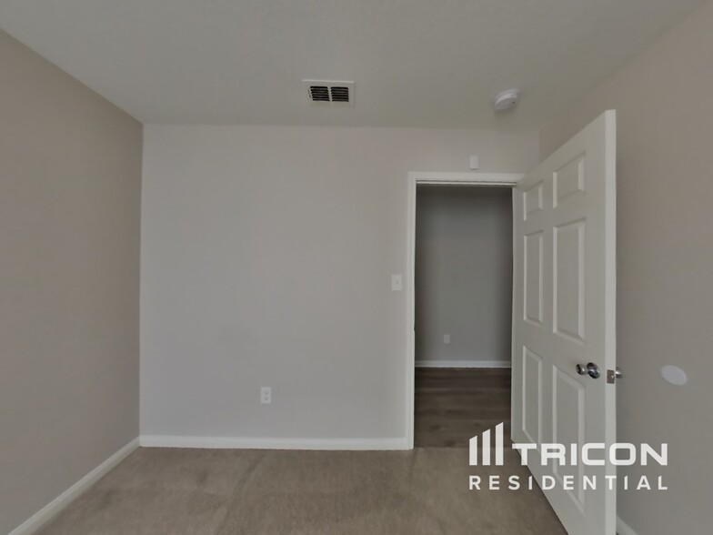 Building Photo - 11443 Coral Canyon