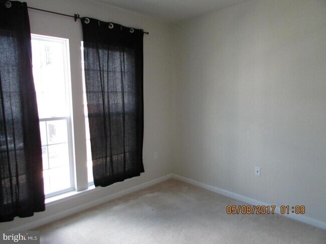 Building Photo - 20606 Maitland Terrace