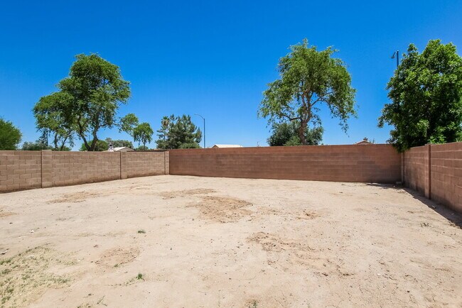 Building Photo - 1937 N 127th Ave