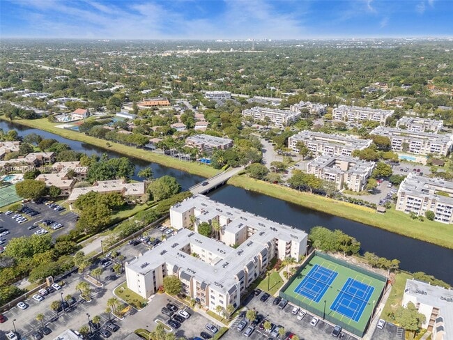 Building Photo - 7785 SW 86th St