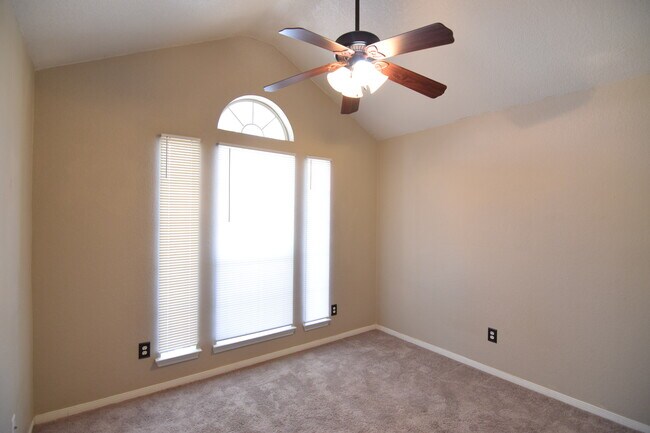 Building Photo - 5301 Williams Dr
