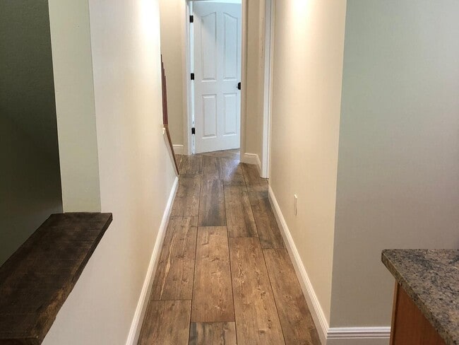 Building Photo - 2028 Alta Meadows Ln