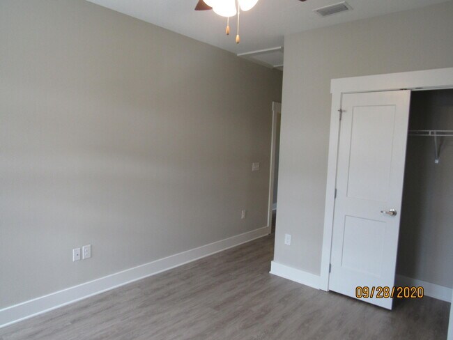 Building Photo - 47 S Sand Palm Rd