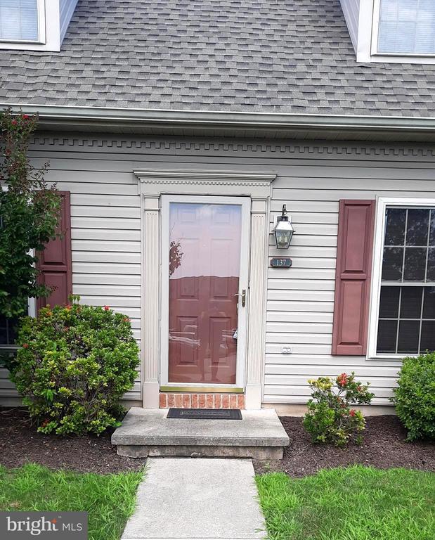 Building Photo - 137 Hunters Ridge Dr