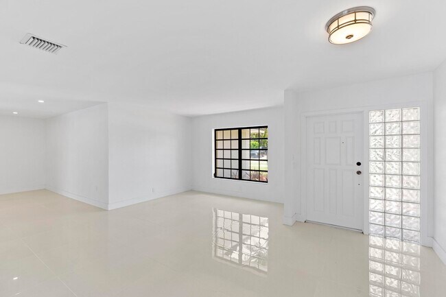Building Photo - 8355 SW 82nd Terrace
