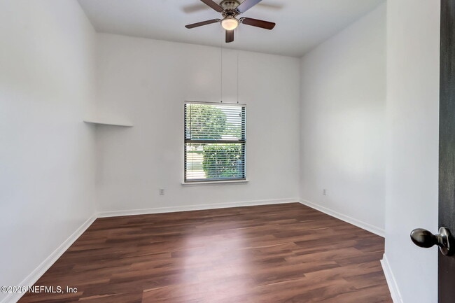 Building Photo - 566 Longmill Ln