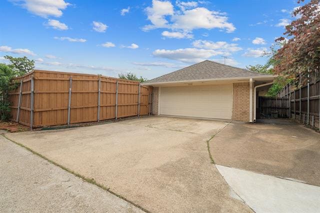 Building Photo - 238 High Brook Dr