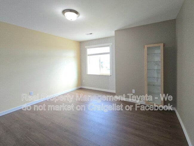Building Photo - 4814 Starfish Ln