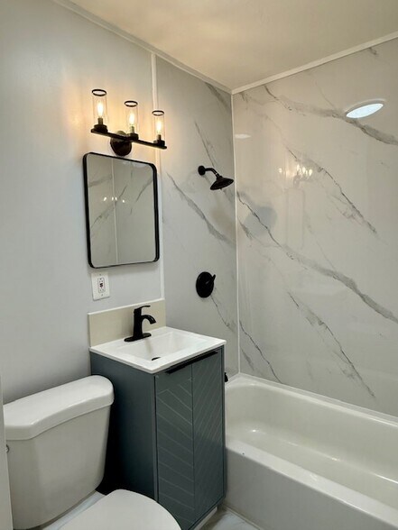 Bathroom - 101 Bedford St