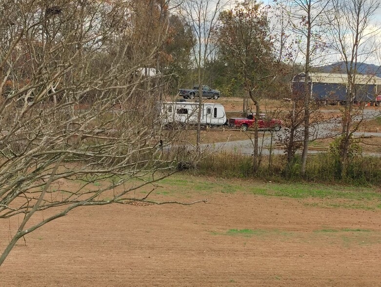 Building Photo - 403 Cook Rd