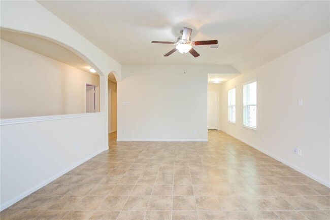 Building Photo - 2131 Tandy Park Way