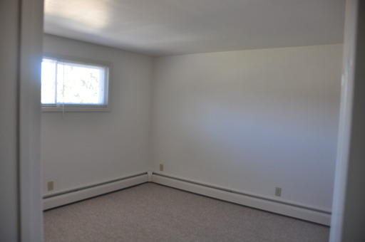 large rooms with closets - 1620 Princeton Rd