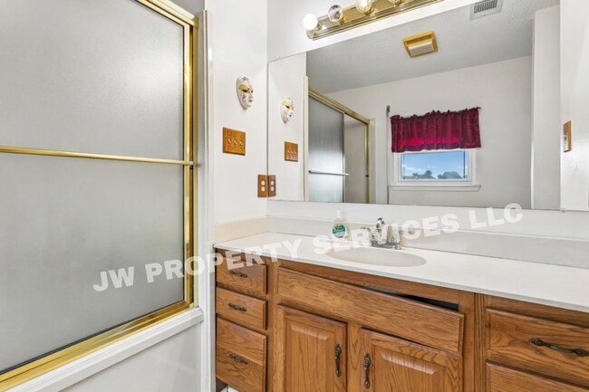 Building Photo - Spacious 3-Bedroom, 3-Bath Home in Slidell – 2,100 Sq Ft | $2,200/Month