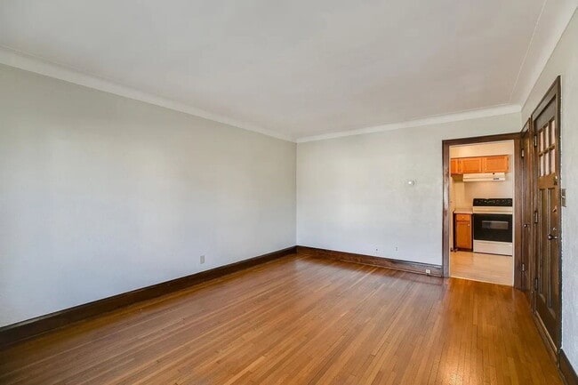 Building Photo - 1164 Randolph Ave