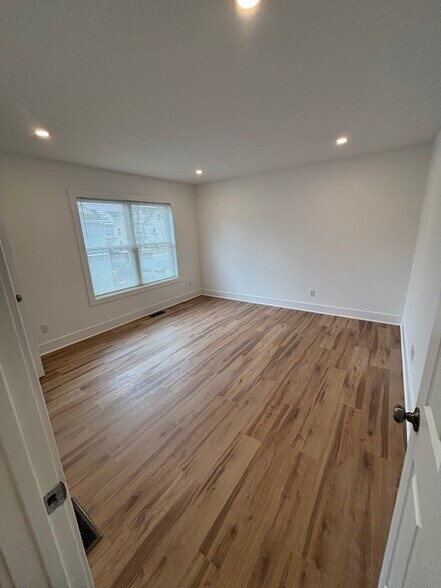 2nd floor Bedroom - 23 Finney Ln