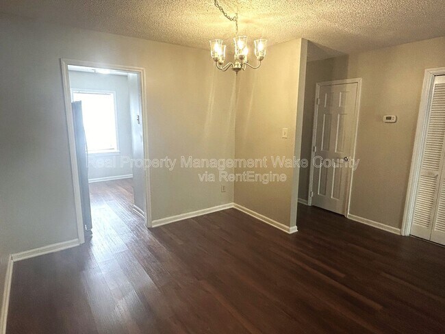 Building Photo - 1410 Kent Rd