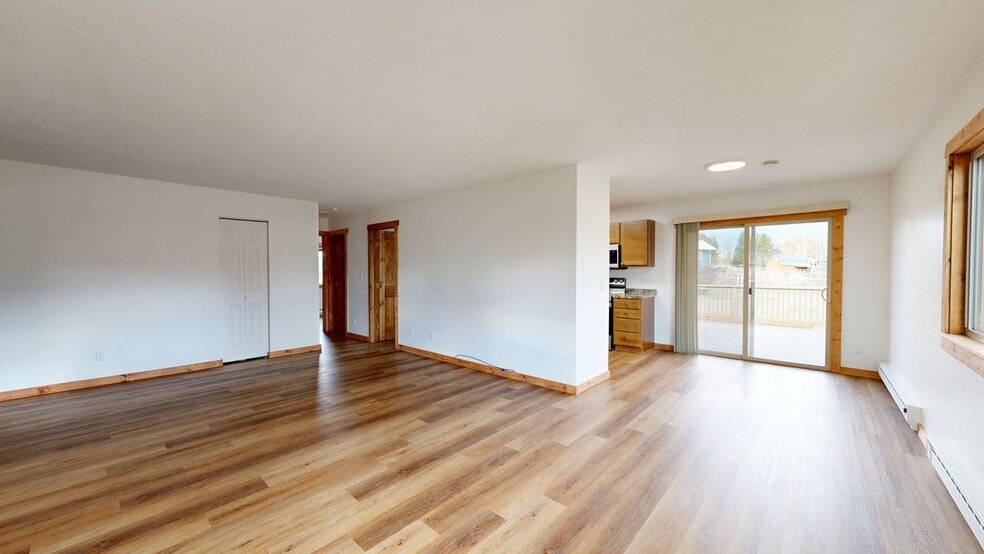 Building Photo - 1120 Tyro Ct