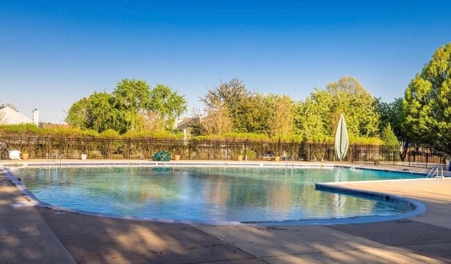 Pool - 1137 Huntmaster Ter NE