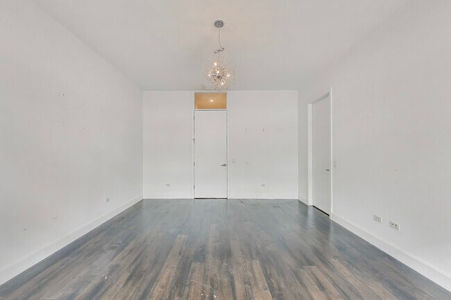 Building Photo - 36 N Carpenter St
