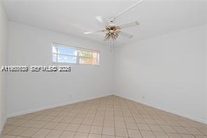 Building Photo - 9220 S Hollybrook Lake Dr