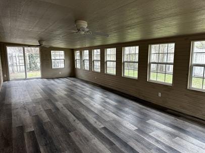 Building Photo - 128 Royal Ln