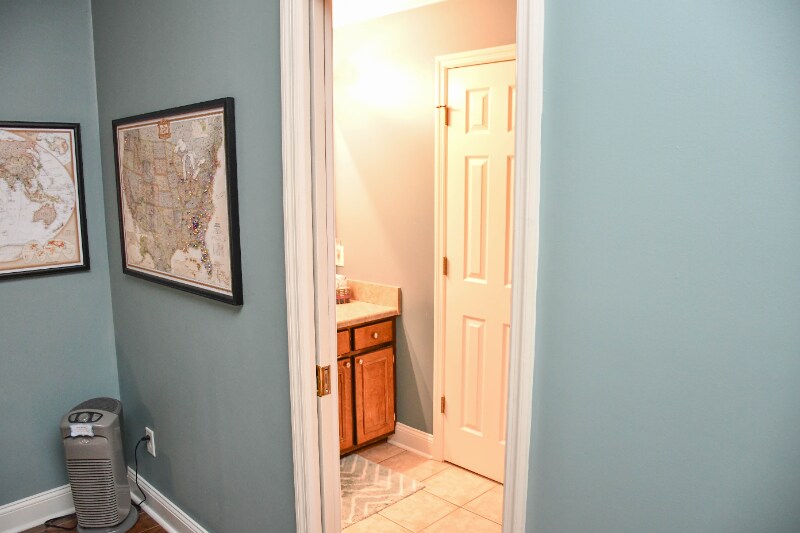 Building Photo - 2546 Bascom Dr