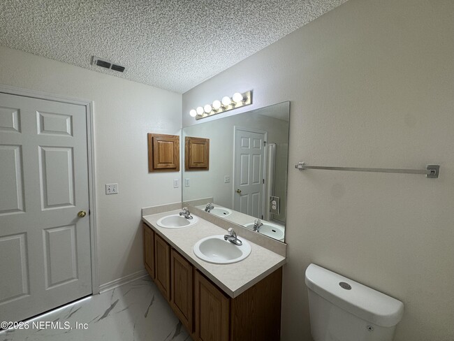 Building Photo - 7557 Cliff Cottage Dr