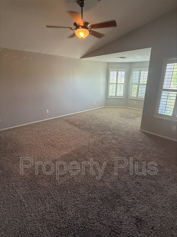 Building Photo - 8355 W Molly Ln