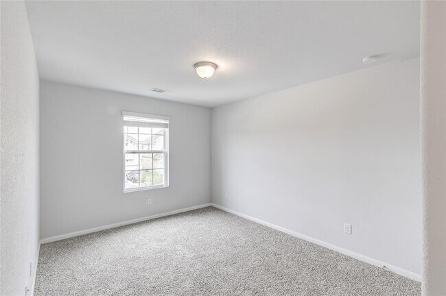 Building Photo - 17005 Lathrop Ave