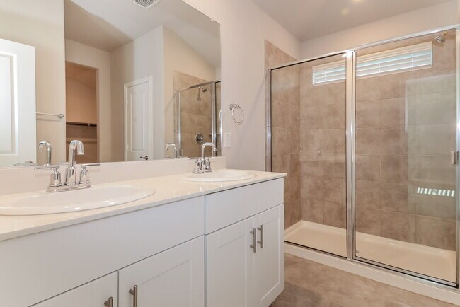 Building Photo - 1331 Black Canyon Ave