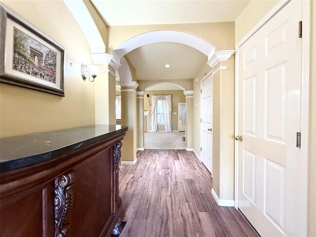 Building Photo - 3916 Bonnie Ln