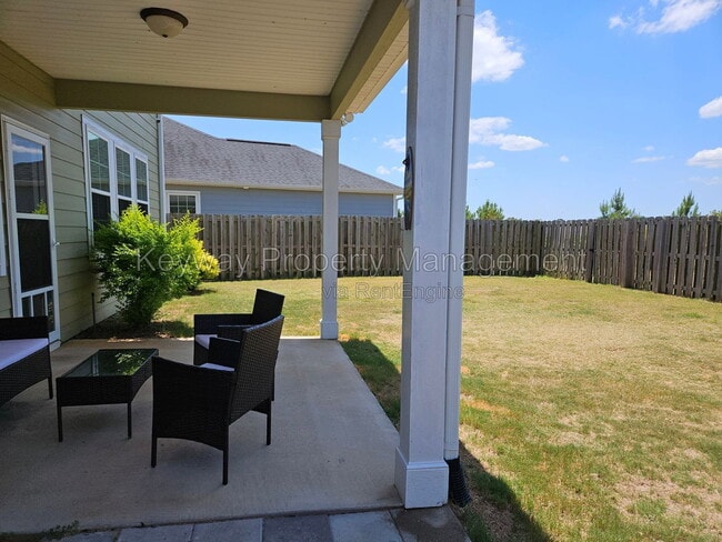 Building Photo - 905 Glenhaven Dr