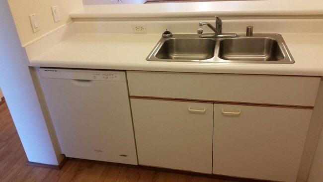 Building Photo - Kekuilani Villas in Villages of Kapolei