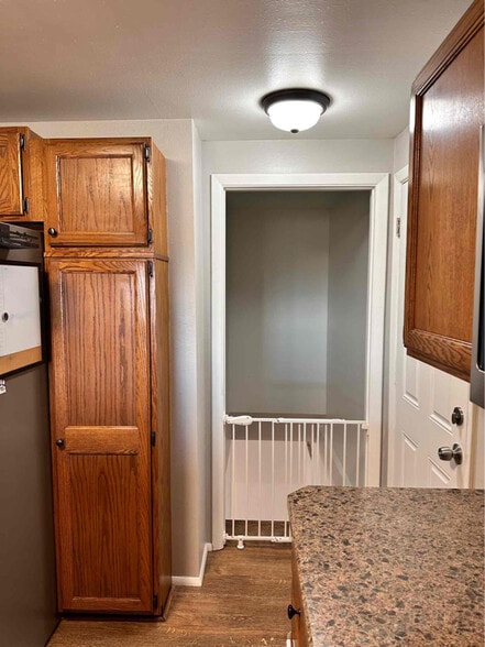 Building Photo - 712 25th Ave NE