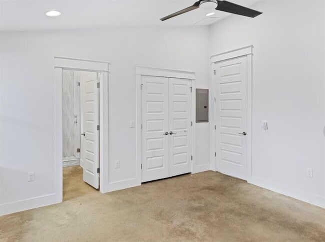 Building Photo - 1609 J J Seabrook Dr