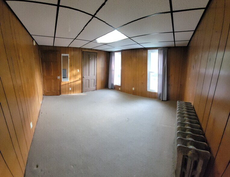 Building Photo - 137 N Prairie St