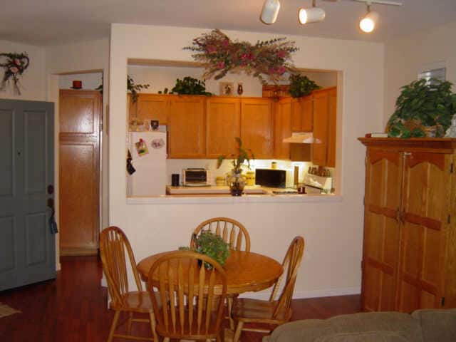 Building Photo - 11595 Compass Point Dr N