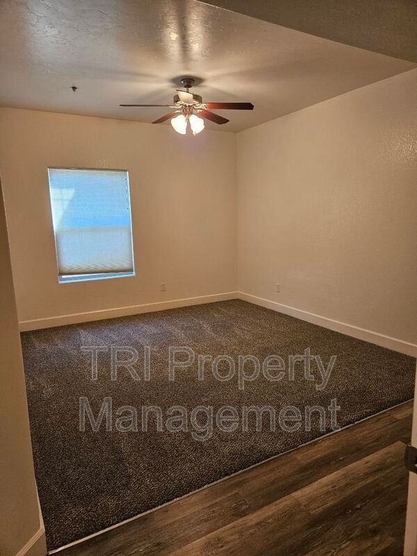 Building Photo - 4101 Crittenton Ln