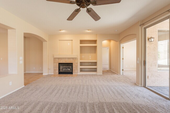 Building Photo - 1738 W Glenhaven Dr