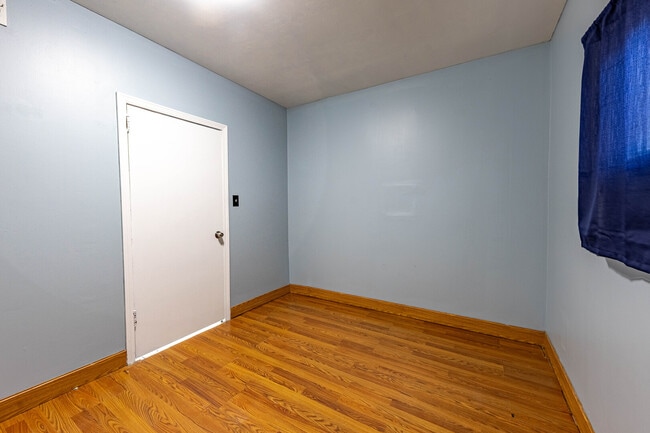 Building Photo - 7740 S Laramie Ave