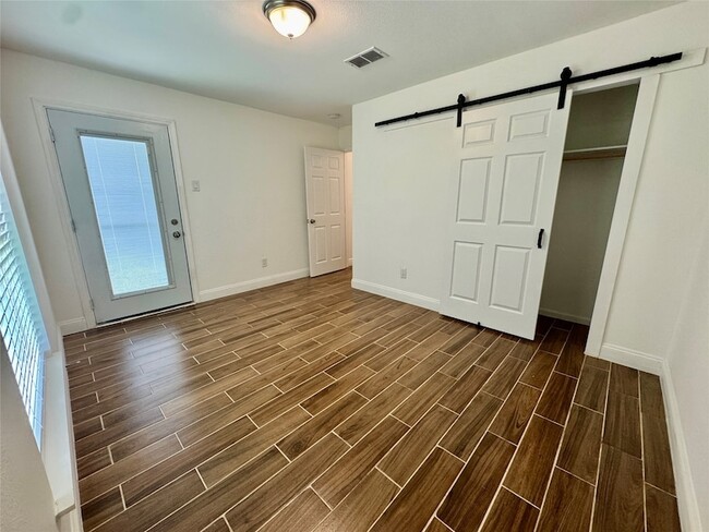 Building Photo - 3109 Danforth Memorial Dr