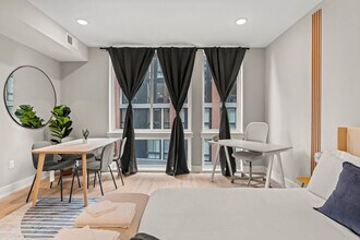 Building Photo - 916 N Delaware Ave