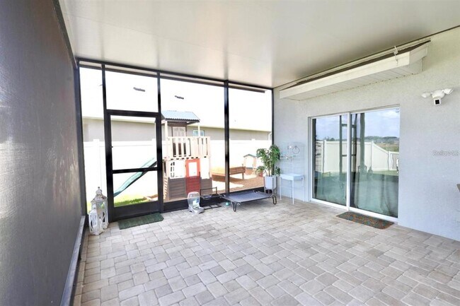 Building Photo - 33773 Jasper Stone Dr